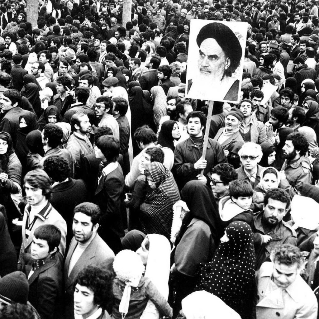 الأساطير المؤسسة لإمبراطورية إيران