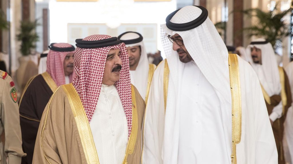 البحرين والإمارات توقعان اليوم على التطبيع.. المنامة تعتبر اتفاقها مع إسرائيل “حماية” من “الخطر” الإيراني