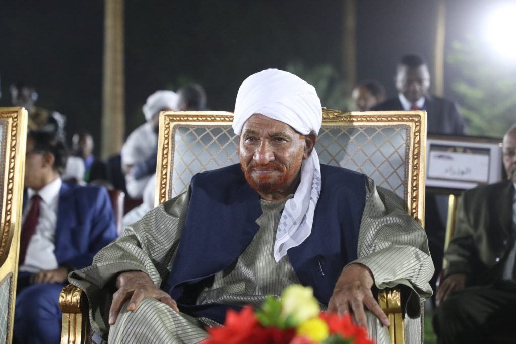 وفاة رئيس حزب الأمة السوداني الصادق المهدي