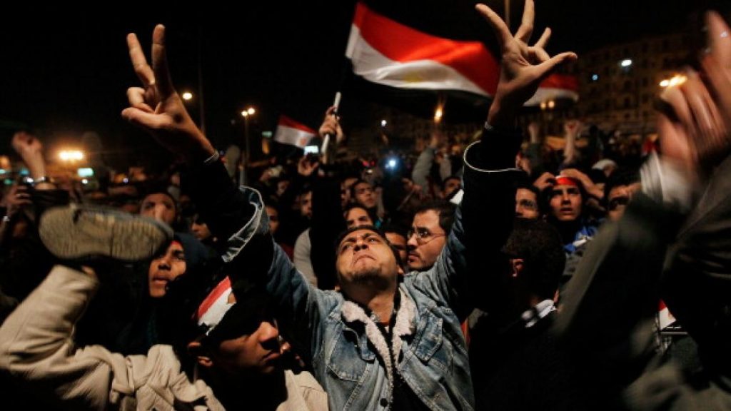 الاستخبارات الإسرائيلية تتوقع موجات جديدة من الثورات العربية