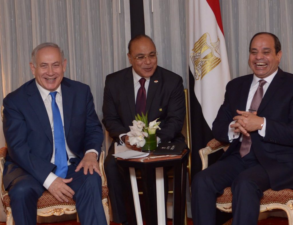 مع إعادة تشكيل تحالفات المنطقة.. تساؤلات بشأن الدور المصري