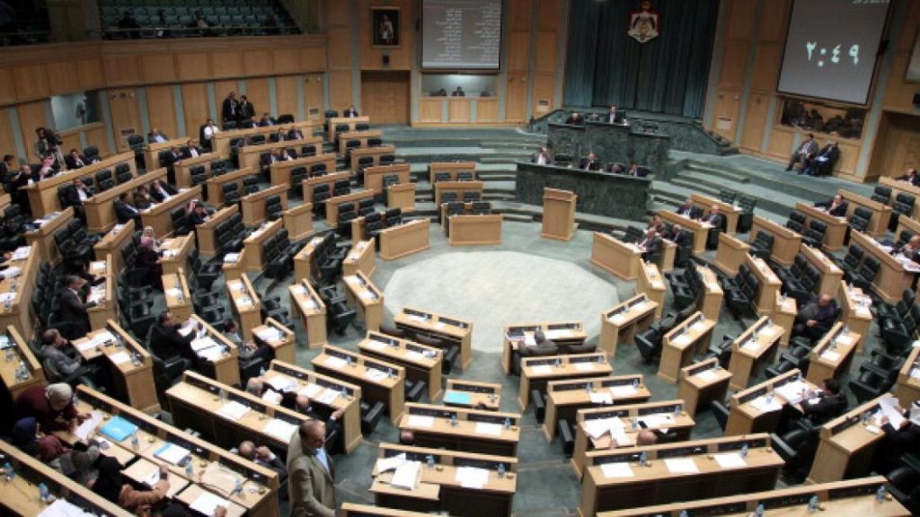 الأردن: حكومة بشر الخصاونة تنال ثقة مجلس النواب