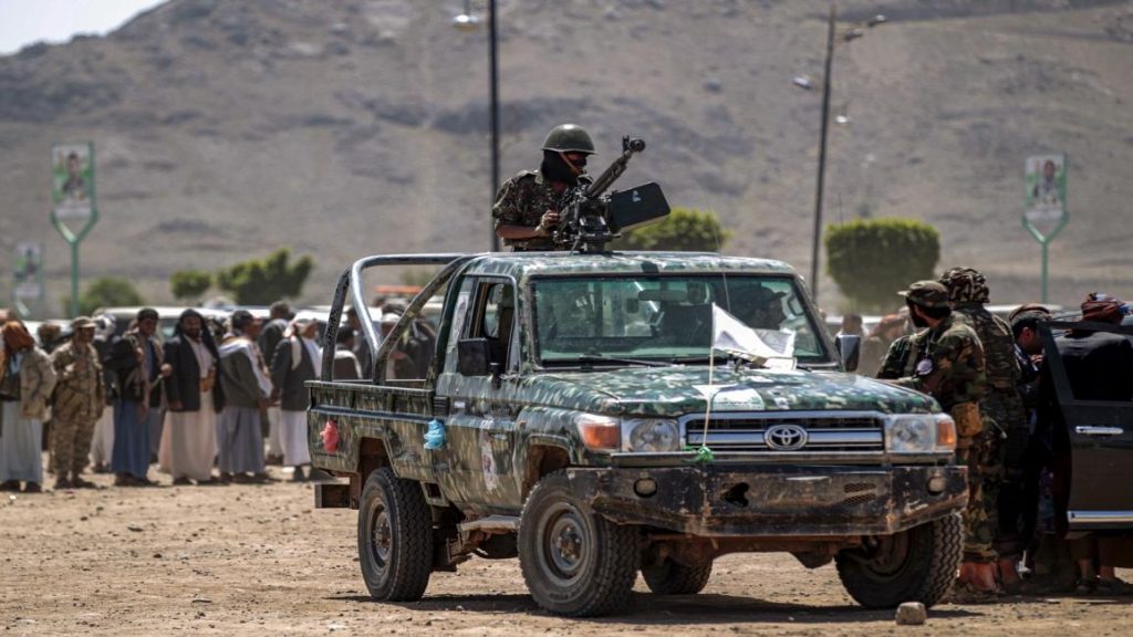 لغة سعودية ناعمة تجاه الحوثيين: إشادة بـ”نزعتهم العروبية” ودعوة للحوار