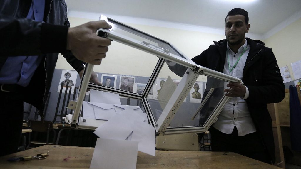 الانتخابات الجزائرية.. فرز الأصوات يتواصل ونسبة المشاركة تجاوزت 30% في عموم البلاد