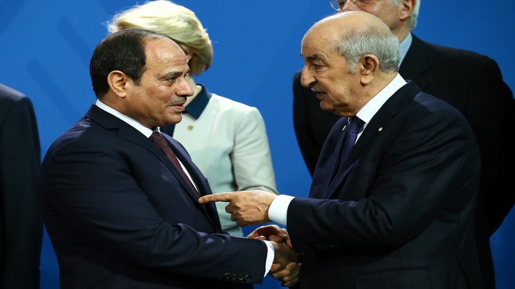 انزعاج متبادل بين مصر والجزائر بسبب ليبيا وسد النهضة