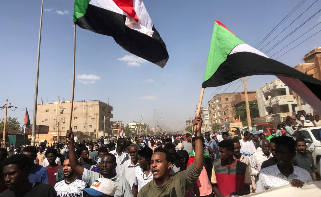 السودان: الإفراج عن وزير ومسؤولين بعد إعلانهم الإضراب عن الطعام