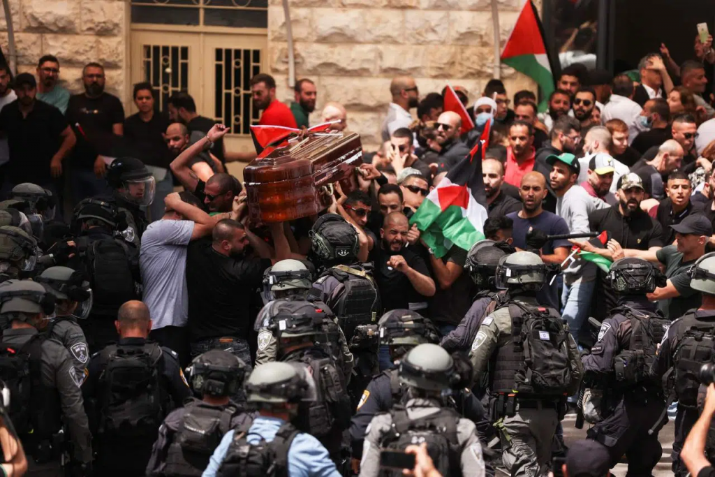 ثلاثة شهداء منذ أمس.. الرئاسة الفلسطينية تحذر بينيت وحماس تبارك المد الثوري المتصاعد