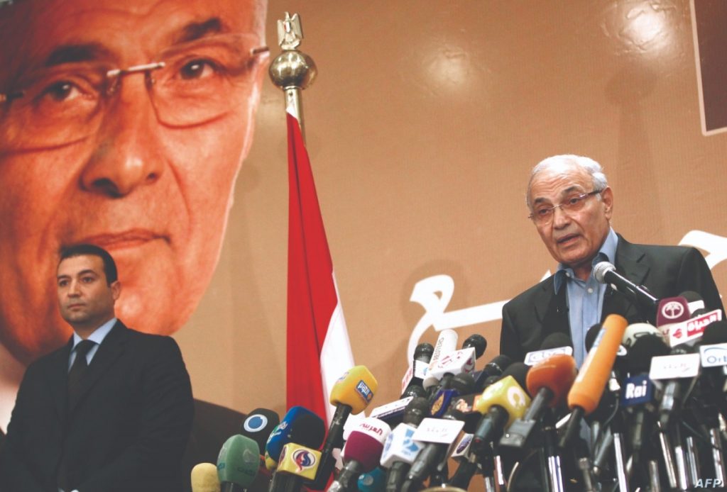 مصر: عودة وجوه قديمة تثير هواجس السلطة