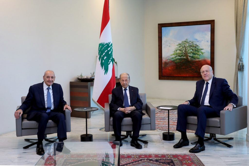ما التحديات أمام نجيب ميقاتي بعد تكليفه بتشكيل الحكومة في لبنان.. 3 خبراء يجيبون للجزيرة نت