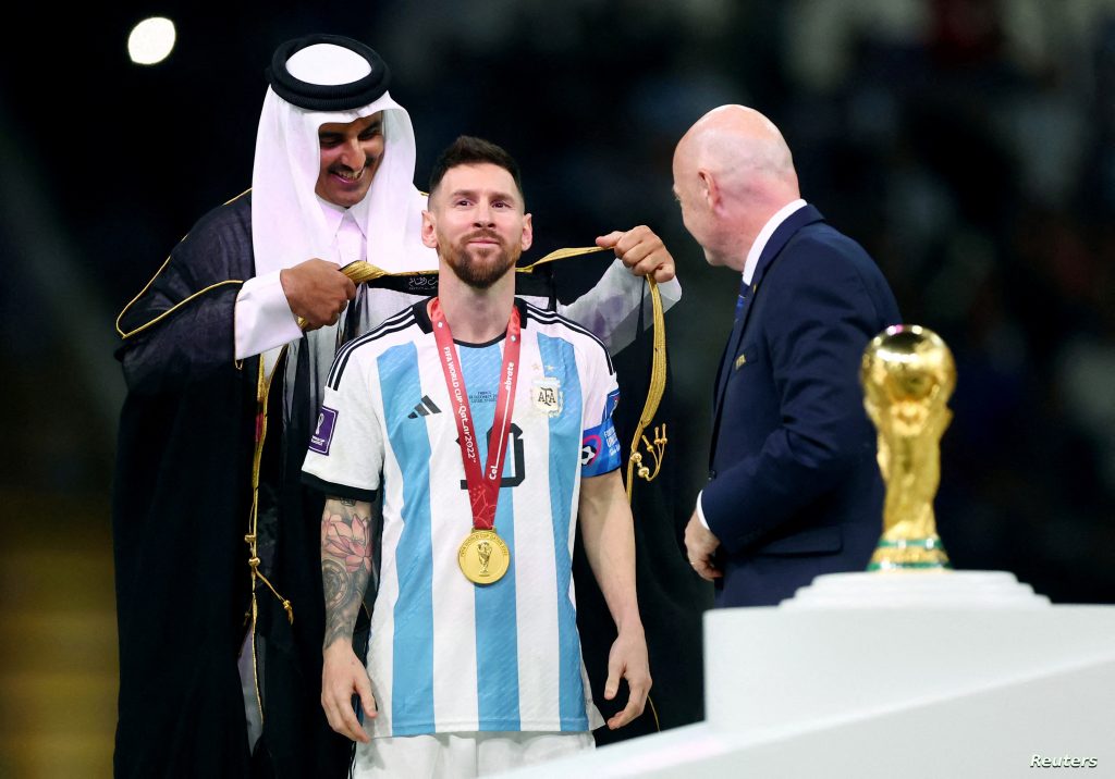 من “البُردة” إلى “البشت” في أعظم مونديال
