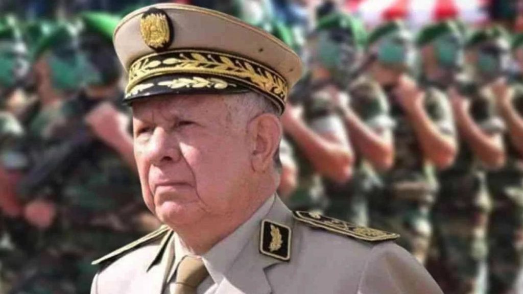 قائد الجيش الجزائري يزور باريس: ملفات الأمن والدفاع تتصدّر الأجندة