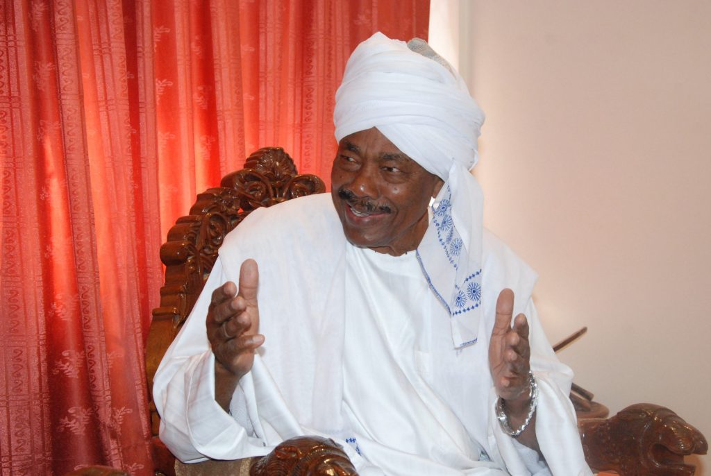 رئيس حزب الأمة السوداني للجزيرة نت: التدخل الأجنبي “حميد” والعسكر جادون في مغادرة المشهد السياسي