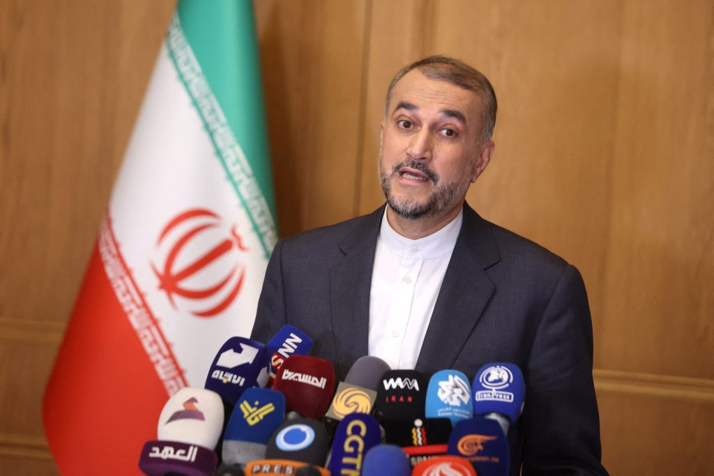 وزير الخارجية الإيراني بدمشق بعد أسبوع من استهداف إسرائيل قنصلية بلاده