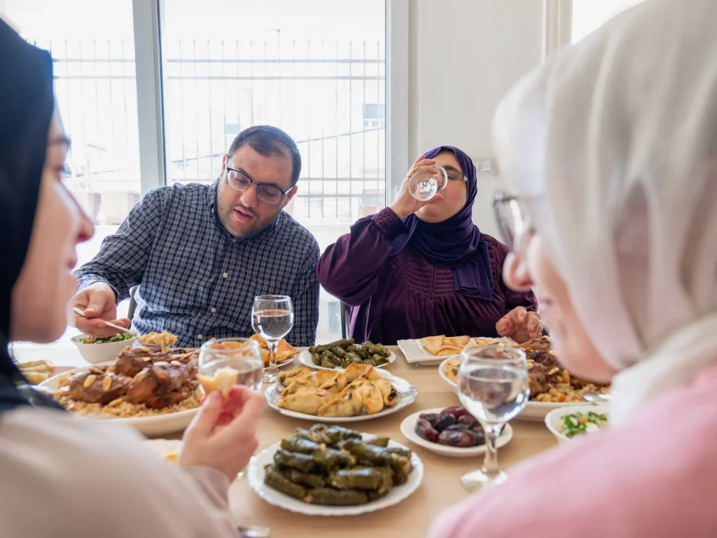 لماذا تراجعت “موائد الأرحام” بالأردن في رمضان الجاري؟