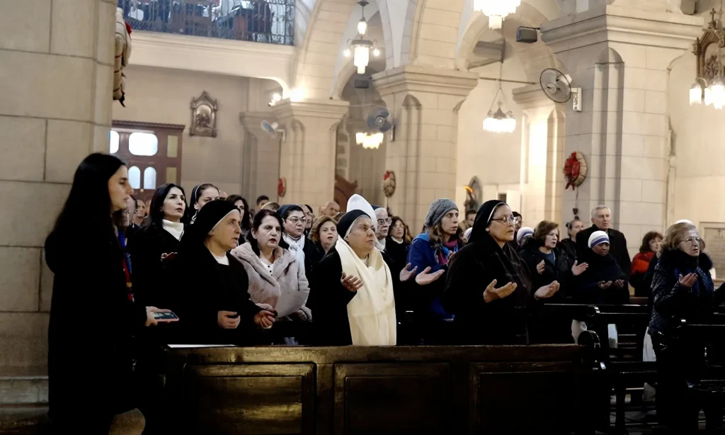 “العيد عيدان”.. مسيحيو دمشق يحتفلون بأول “كريسماس” بعد سقوط نظام الأسد