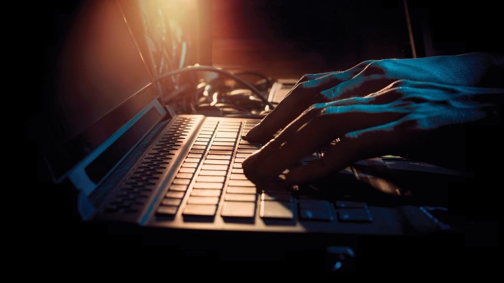 تحالف أسراب الذباب الإلكتروني الإيراني وذيوله والصهيوني وذيوله ضد سوريا الجديدة