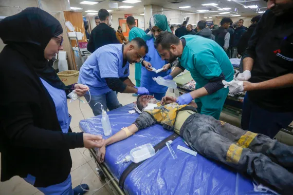 أكثر من 40 شهيدا بالقطاع وجرحى واعتقالات بالضفة