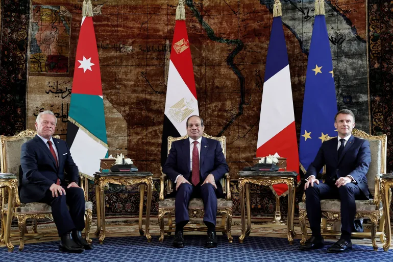 السيسي وماكرون يدعوان للعودة لاتفاق غزة ويرفضان تهجير الفلسطينيين