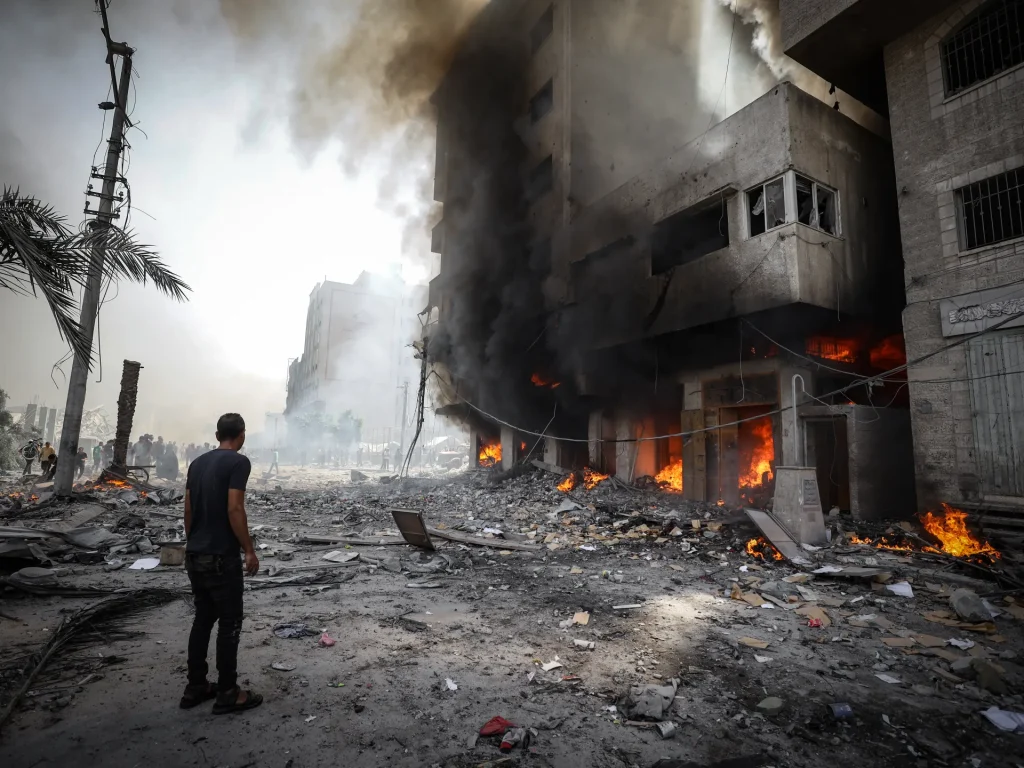  37 شهيدا والقسام تنشر مقطعا لأسير إسرائيلي